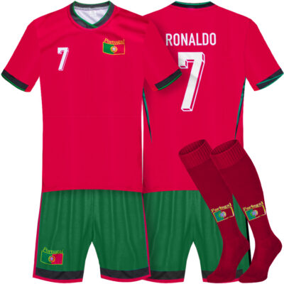 Detsky dres Ronaldo Portugalsko 2024 cela sada so stucnami